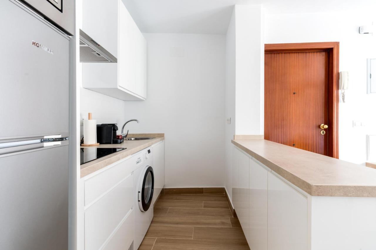 Holi-Rent Pureza Appartement Sevilla Buitenkant foto
