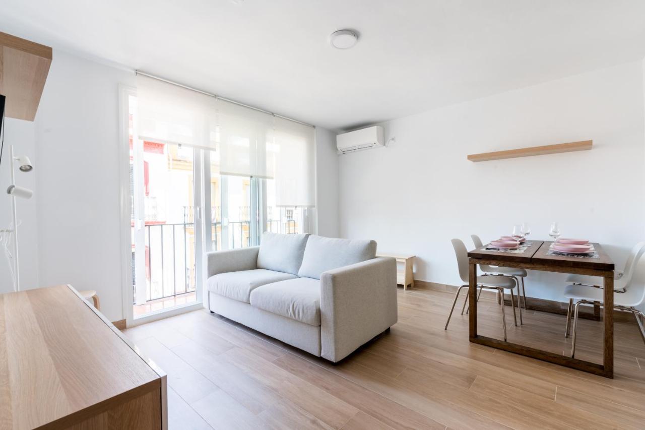 Holi-Rent Pureza Appartement Sevilla Buitenkant foto
