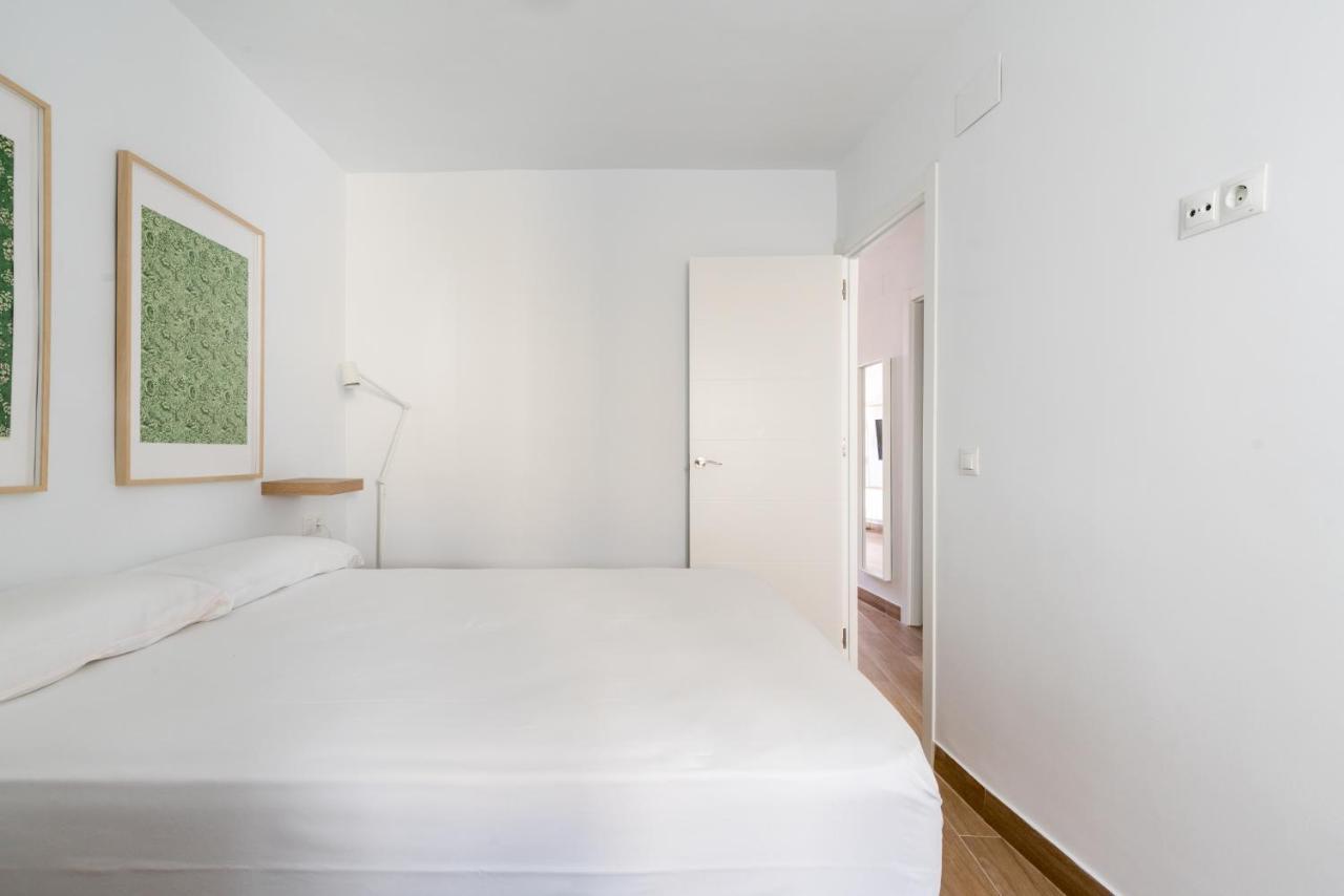 Holi-Rent Pureza Appartement Sevilla Buitenkant foto
