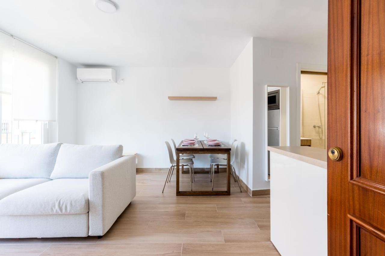 Holi-Rent Pureza Appartement Sevilla Buitenkant foto